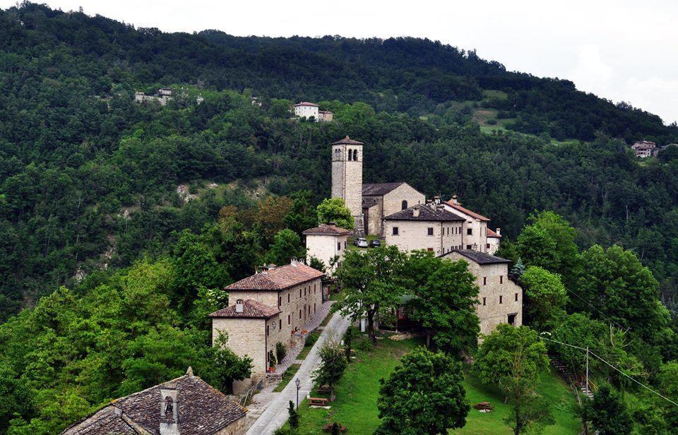 Ostello Podesteria Di Gombola Polinago Exteriér fotografie